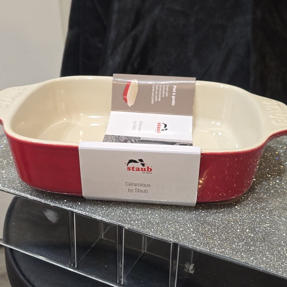 Staub Ceramic Rectangular Baking Dish - Picture 4 of 12